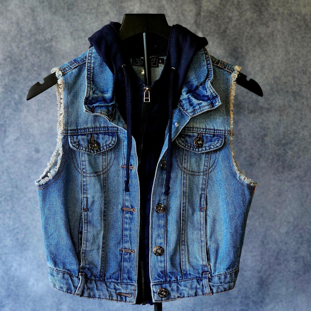 Ci Sono Denim Collection large cropped blue denim hoodie vest
